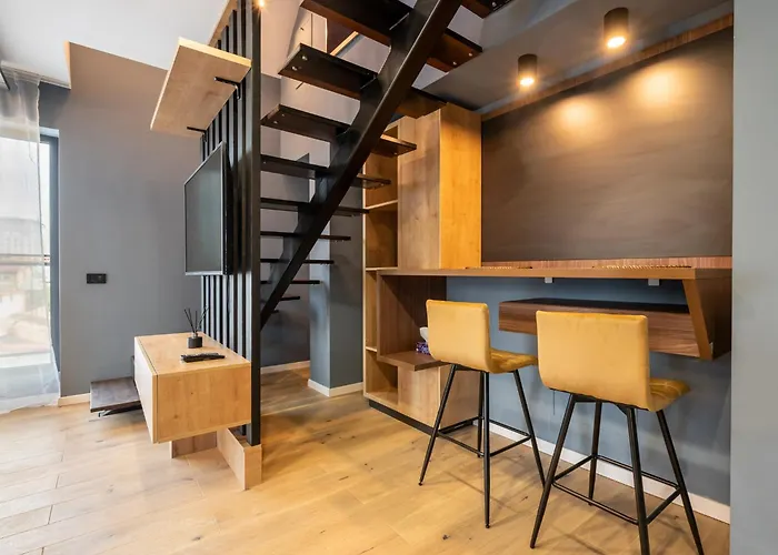 Апартаменти Sunflower - Chic Loft In Tineretului